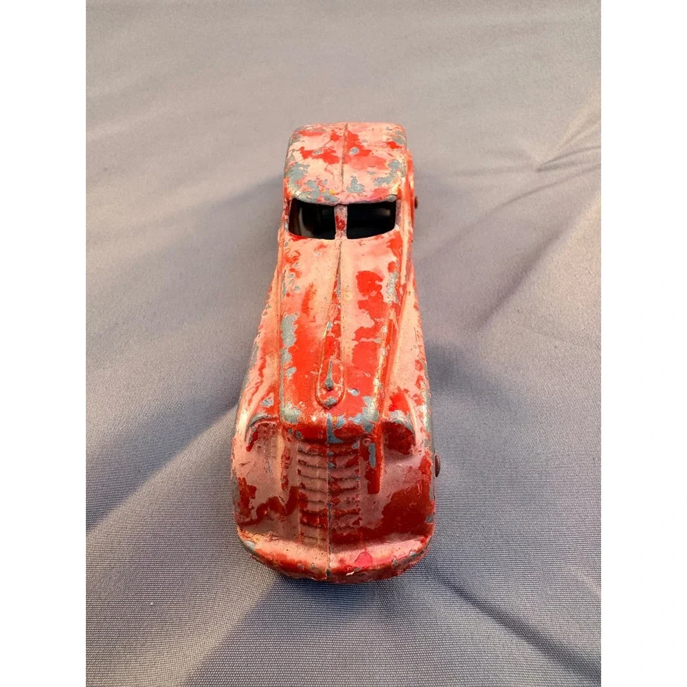 Vintage Cast Iron Toy Car Red Streamline Coupe Made in USA 5.5 Inch E-18